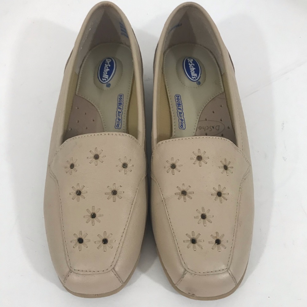 Dr Scholls Size 7.5 Slip on leather loafer